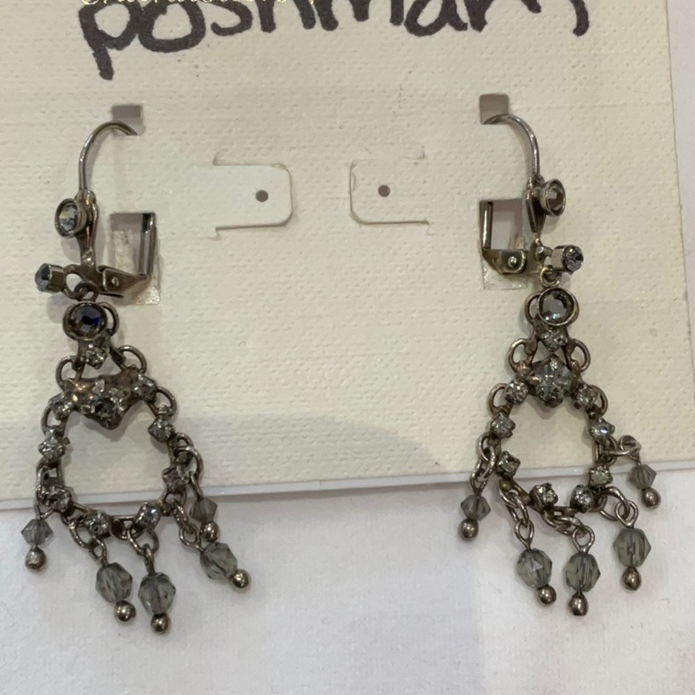 item 302 Gorgeous Sorrelli Crystal chandelir Earring